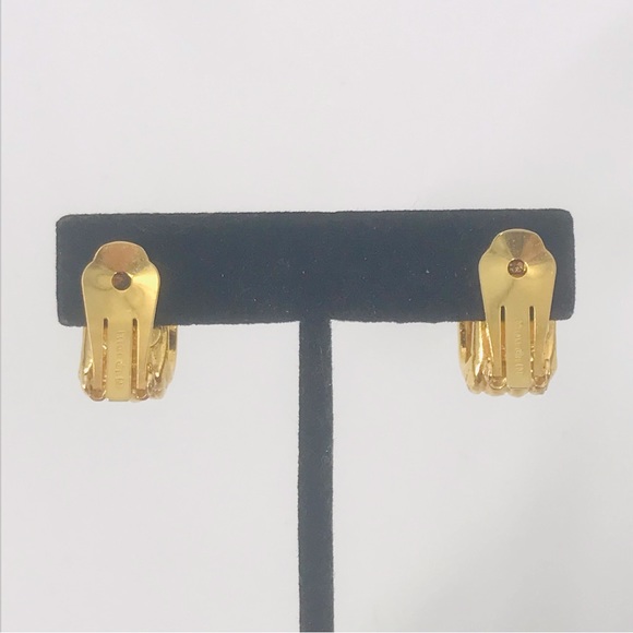 3/$15 Mimi Di N Gold Tone Ribbed Hoop Clip-On Earrings - Picture 7 of 8